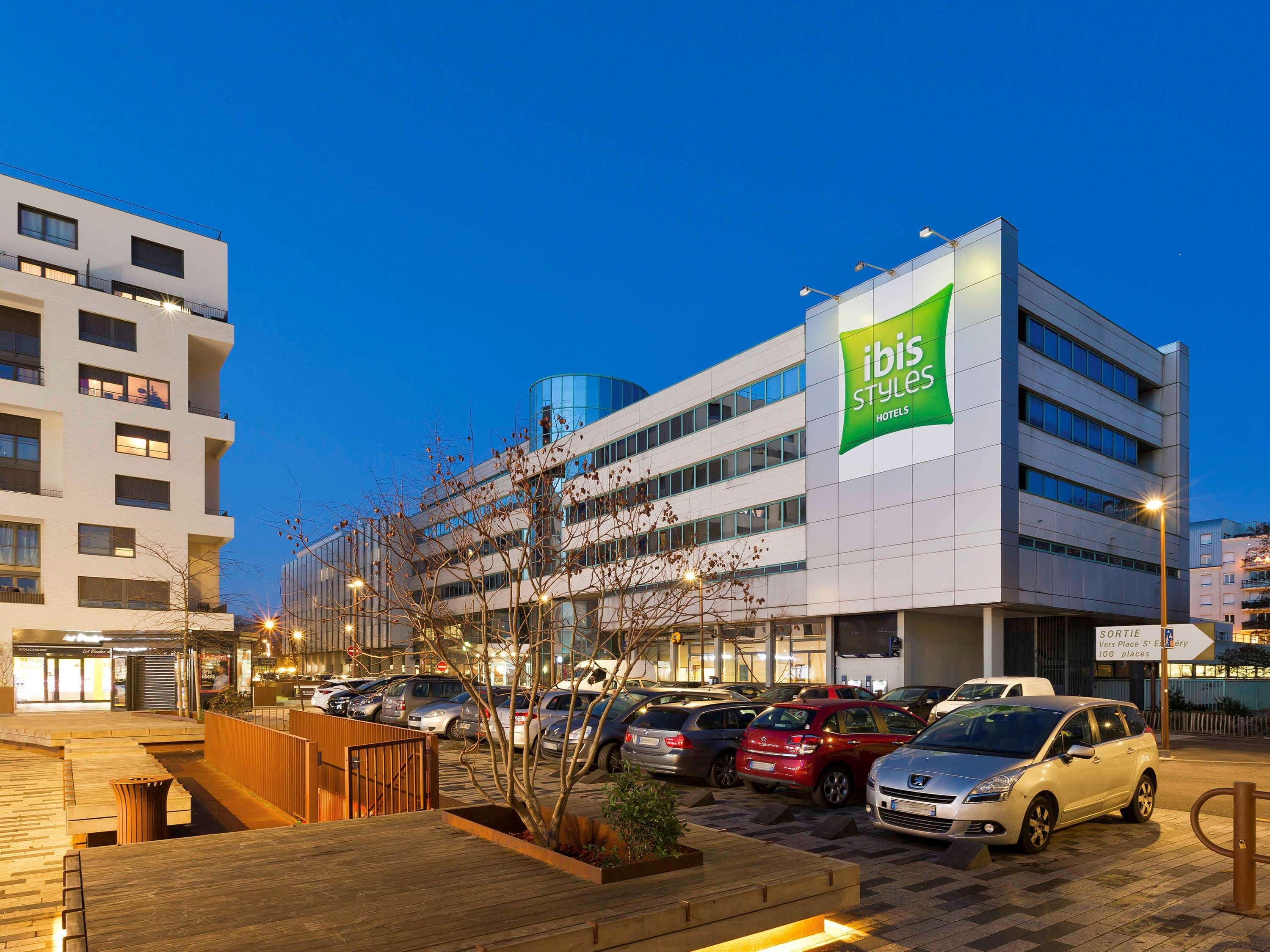 Ibis Styles Massy Opera Hotel Exterior foto